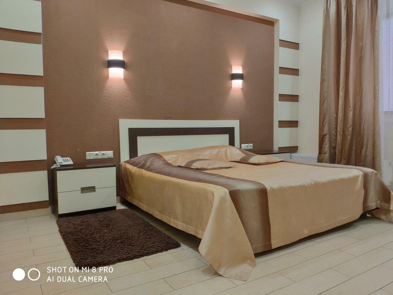 Columbus Hotel Odessa Exteriör bild
